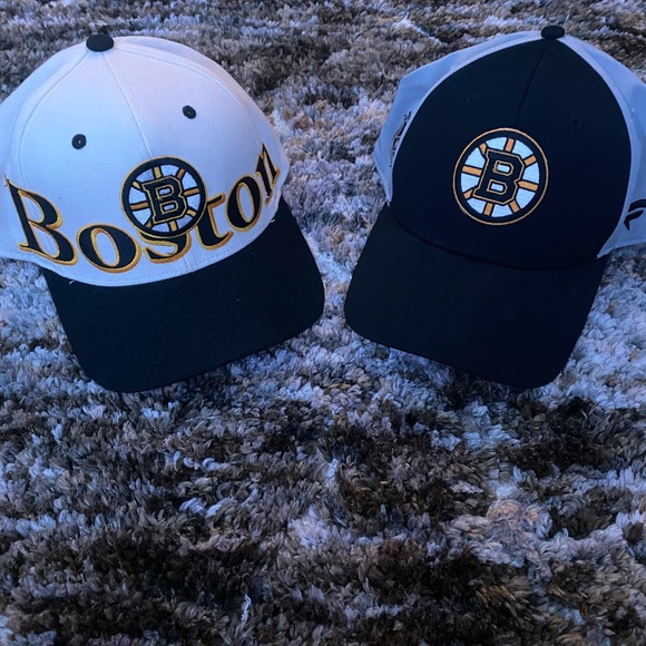NHL Other - Boston Bruins hat bundle